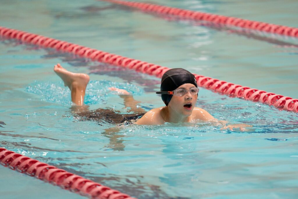 breaststroke swimming technique